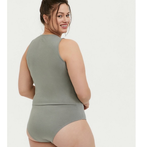 TORRID SUPER SOFT SAGE GREEN CRISSCROSS BODYSUIT 5X - Picture 4 of 9